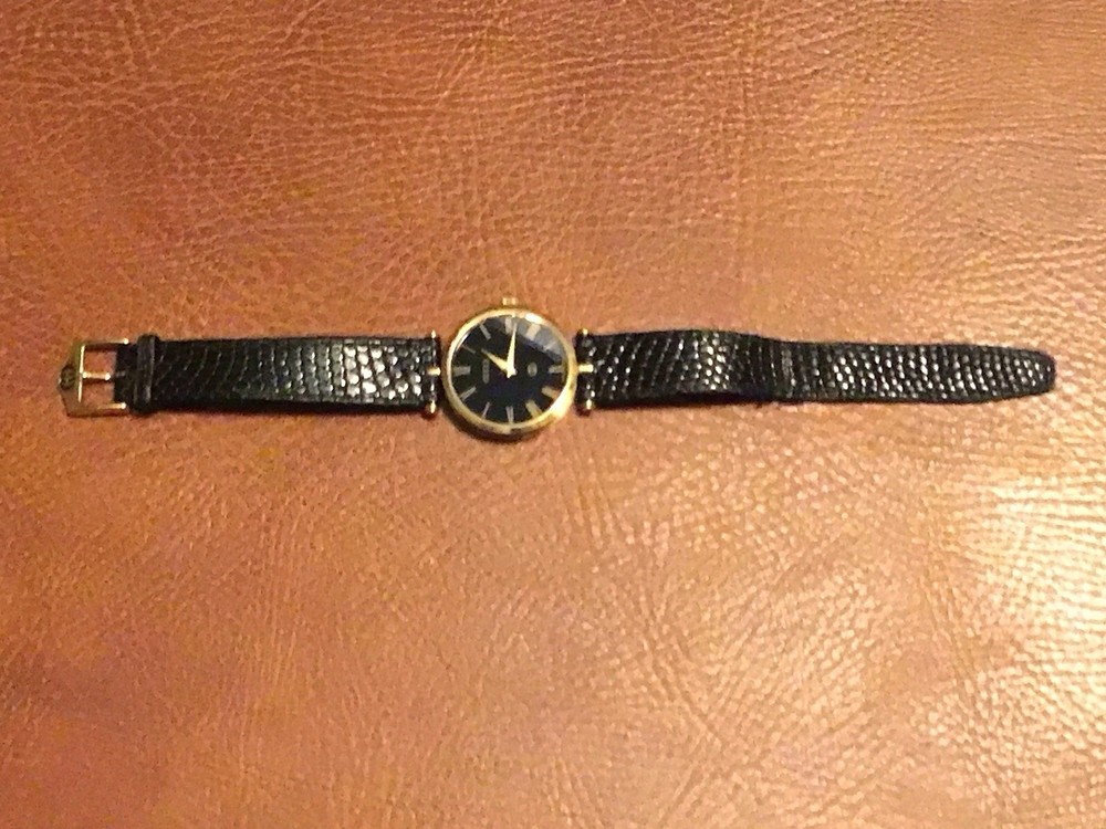 Vtg Gucci Black Enamel Stack Watch Quartz 21.5mm Ladies 18k Gold Plated Case