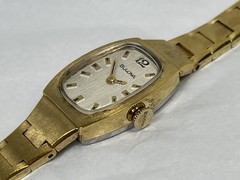 Women’s Bulova 1973 Vintage 6CL Mechanical Wind Gold Tone Swiss Made Watch-WORKS