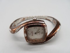 Ladies Mudd Quartz Bangle/Bracelet Watch MD2551/A126-07 New Battery