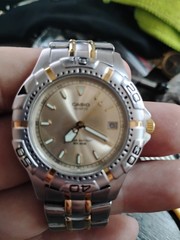 Vintage Casio Diver Style Two-Tone Quartz Watch – Champagne Dial, Stainless Stee