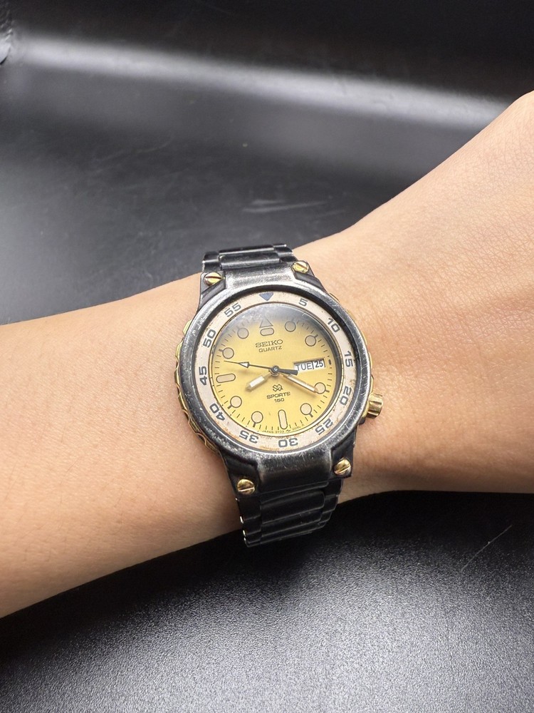 VTG Seiko SQ Sports 150 PVD Black/Gold 7N3692 women’s quartz wristwatch