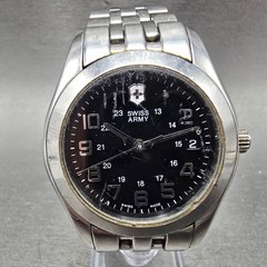Victorinox Swiss Army Alliance Watch Men 38mm Black Dial Steel Date New Battery