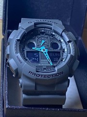 G‐SHOCK GA‐100C Gray ×Light blue/Battery ・ Near