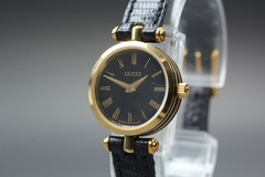 [Near MINT] Gucci 2040L 22mm Black Dial Gold Roman Women’s Watch From JAPAN