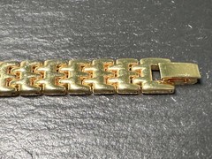 COLLEZIO GOLD TONE & SPARKLY MULTI COLOR GEMS QUARTZ WATCH, NEW BATTERY H874