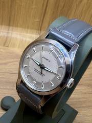 RARE Zone-X Men’s Watch-Pie Pan Dial-Shark Teeth Indices-Very Clean-Runs-31.5MM