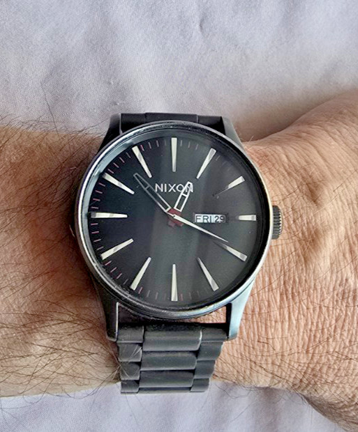 Nixon The Sentry SS Men’s Watch Matte Black Gunmetal Day/Date Red Accents Good