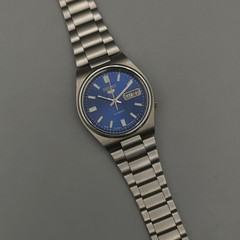 Vintage Seiko 5 Automatic 7009 Blue Dial StainlessSteel DayDate Mens Watch Japan