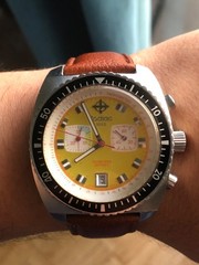 Zodiac Seadragon Chronograph ZO2224 100 Meters 330 Feet Mens Watch 02116 Swiss
