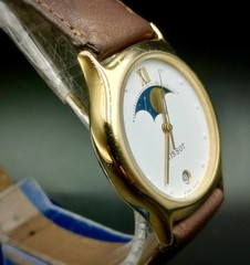 Vintage and Rare TISSOT Moonphase Unisex quartz watch. Mineral Crystal. F356
