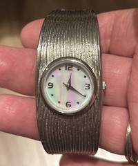 Silver Vintage Geneva Platinum 6781 Women’s Hinged Cuff Watch Analog