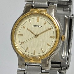Seiko V701-A090 Two-Tone Gold Bezel Vintage Men’s Watch Japan 071237