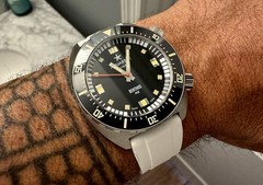 Aquastar Benthos H2 Limited Edition Automatic Diver 200m Black Dial 40mm 005/500