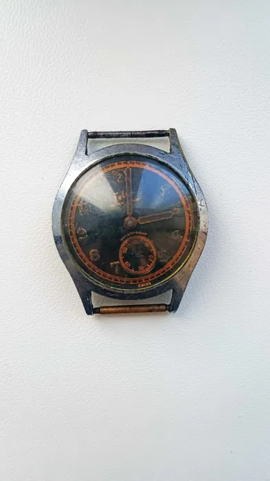 Antique Felca Watch Ltd Swiss WWII Era Sub Second Mechanical Watch Untested