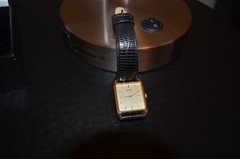 Vintage Seiko Quartz Tank Slim Men / Woman Rectangle Japanese Wrist Watch