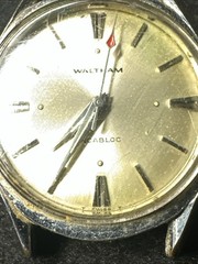 Waltham Incabloc Men’s Swiss Made 17 Jewels Manual Wind Gold Tone Watch