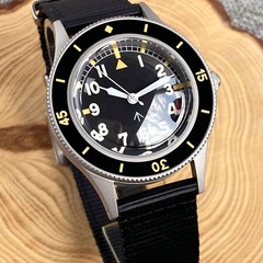 Miyota 8215 40mm Automatic 200M Dive Men Watch Domed Sapphire Luminous Montres
