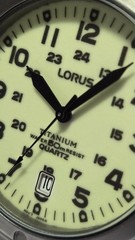 Lorus Men’s Titanium Quartz Field Watch – New Mineral Crystal & Strap – Mint