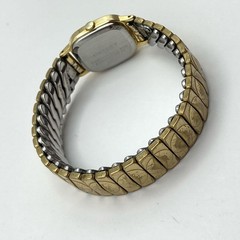 Orient Quartz Wristwatch Gold Stretch Band Classic Timepiece Womens Elegant