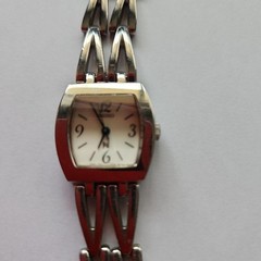 SEIKO Women’s Quartz Watch, Silver Color