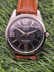 Beautiful Mens HMT Pilot Parashock Mechanical Wind 17J Watch Black Dial