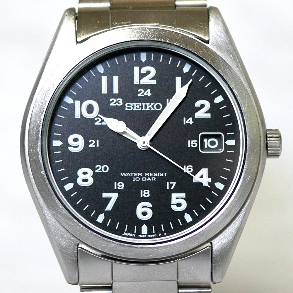 SEIKO SPIRIT 7N42-8260 Luminous Date Military Men’s Field Watch 2011 Japan