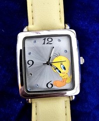 Tweety Bird Watch 2007 Warner Bro 2200/723AV SR626SW Quartz Leather new battery