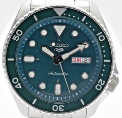 【NEAR MINT】SEIKO 5 Sports 4R36-07G0 AT Green Men’s Watch From JAPAN