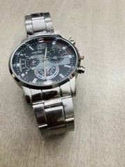 Inschic Men’s Analog Quartz Chronograph Watch 24-Hour Black Dial Silver Bracelet