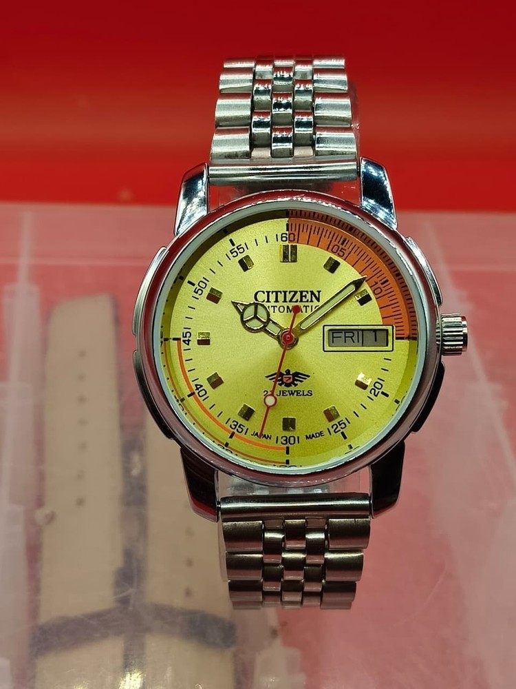 Automatic 8200 21Jewels Restored Dial Yellow DayDate Mens Japan Watch Vintage 75