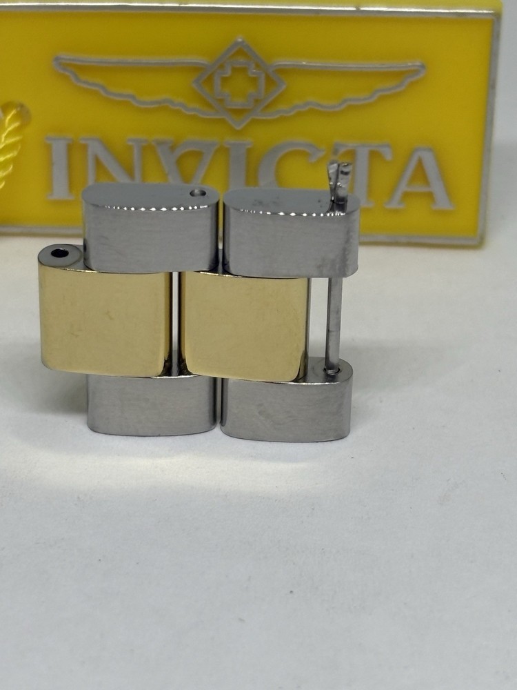 Invicta 30024 Men’s Pro Diver Quartz Watch Stainless Steel Gold Extra Link