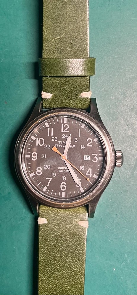 Timex Expedition Men’s Quartz Watch – TW4826000. Running