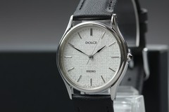 Serviced Vintage 1992 Seiko Dolce 8N41-6060 Snowflake HAQ Mens Watch From JAPAN