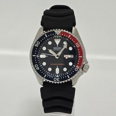 Seiko SKX009 7S26-0020 Pepsi Diver 200m Automatic Men’s Watch Japan