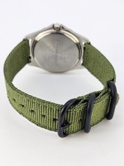 Men’s Watch Analog 40MM Blue Dial NEW Army Green Nylon Bands New Battery READ