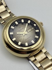 Zodiac Swiss SST 36000 UFO Case Gold G20 Day Date Automatic Keeps Perfect Time