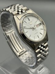 Seiko 5 SNXJ Automatic 7009 White Dial Fluted Day/Date Men’s Wrist Watch Japan