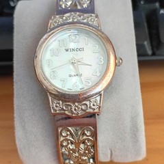 WINCCI Quartz Silver Floral Bangle Stainless Steel Analog Mother of Pearl Watch