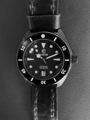 Raven Solitude Black DLC – Automatic, Box, Unworn Bracelet