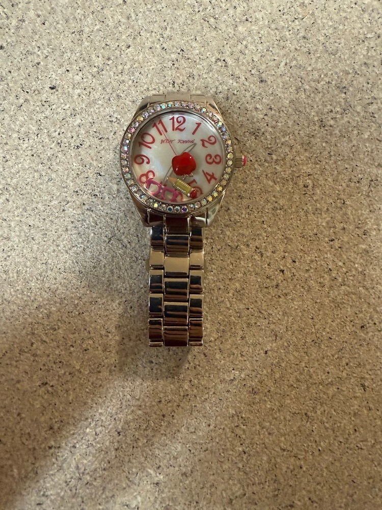 Betsey Johnson WHITE Dial CHARMS Stainless Steel Band Watch BJW136 BEAUTY