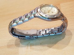 Fossil Blue AM-3304 Women’s Watch Analog Dial Silver Tone Case 100M/330FT WR