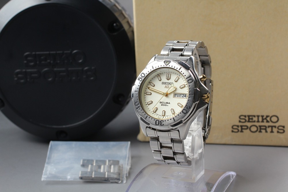 Exc+5 w/Box Seiko Kinetic Scuba 5M43-0C30 White Dial Men’s Quartz Watch Japan