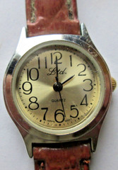 VINTAGE LTD WORKING QUARTZ LADIES ANALOG 24MM LTD C12-02, 10MM LEATHER 2Pc, USED