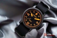 Lum-tec Watch Combat B71, 2 heavy straps, Made in USA 43mm New in Box, 2 yr warr