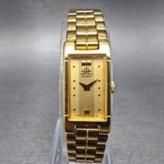 Seiko Tank Watch Women 13mm Champagne Dial Gold Tone 2E20-6590 New Battery VTG J