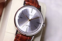 Vintage USSR Ultra Slim POLJOT De Luxe Mechanical Watch leather strap