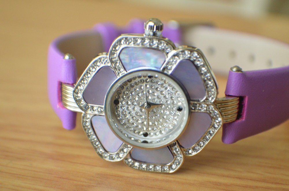 Genoa Japanese Movement Watch with Mother of Pearl Accent / Purple Leather Strap