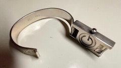 Vintage~GUCCI Italy WOMENS Analog WRISTWATCH~Fold-Over Clasp Bracelet~SILVERTONE