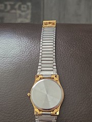 Dufonté by Lucien Piccard Gold Tone Diamond Watch Sold For Parts Free Shipping