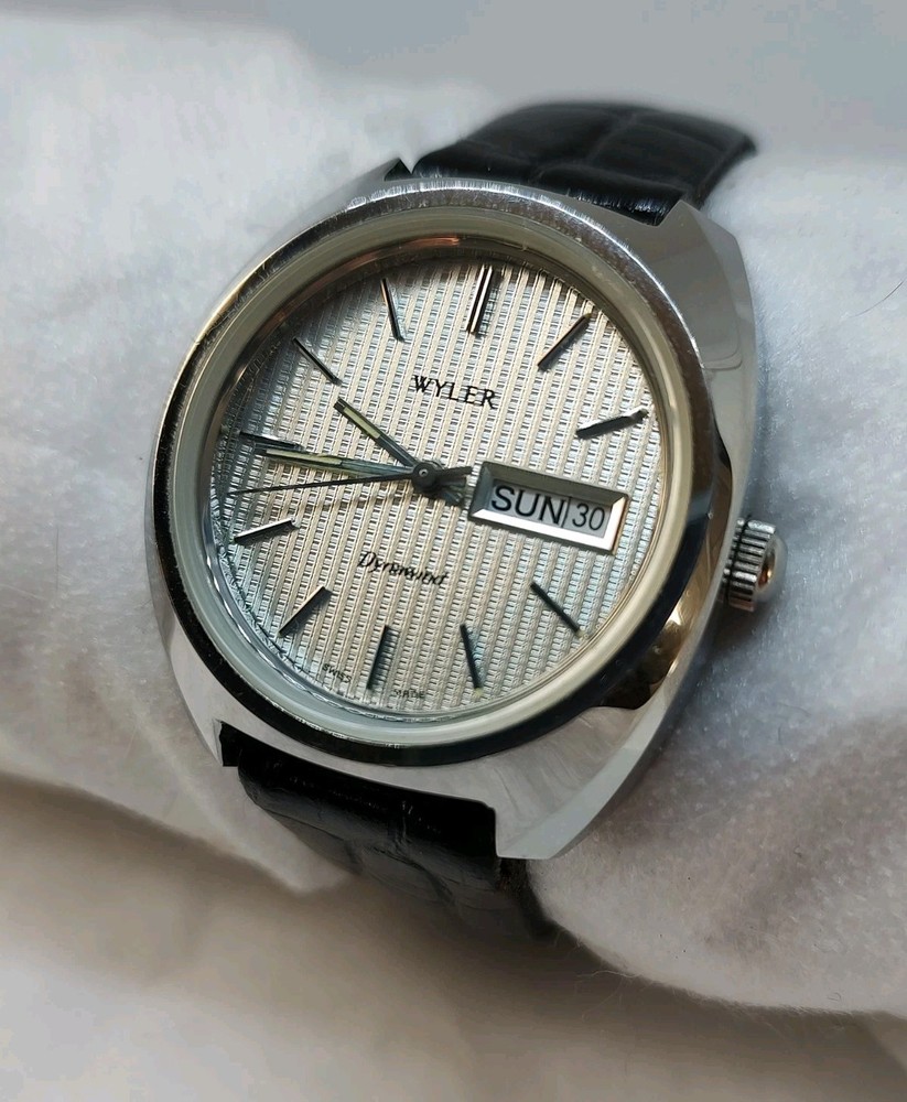 Rare Vintage Wyler Dynawind 17 Jewel Mens Wristwatch “Excellent Condition” Works